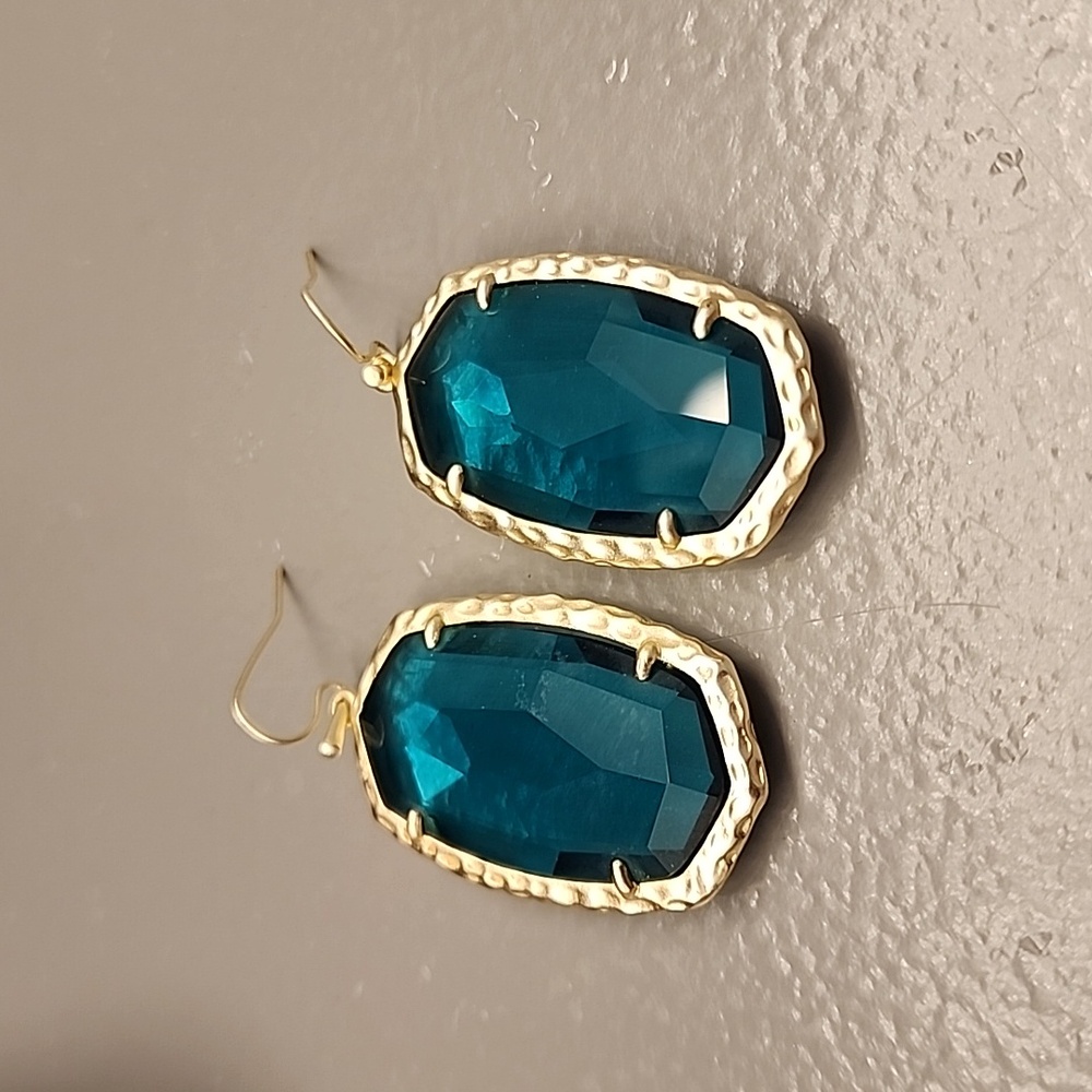 Kendra Scott large drop earrings